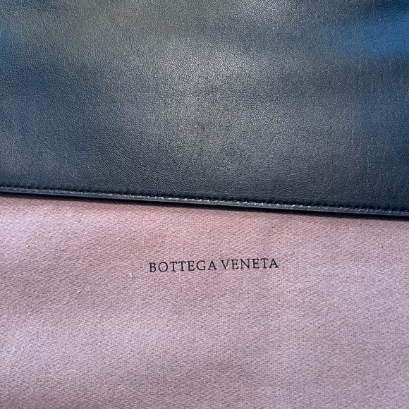 Bottega Veneta Interior Pouch from Tote Black with Silver Sipper - Picture 3 of 7